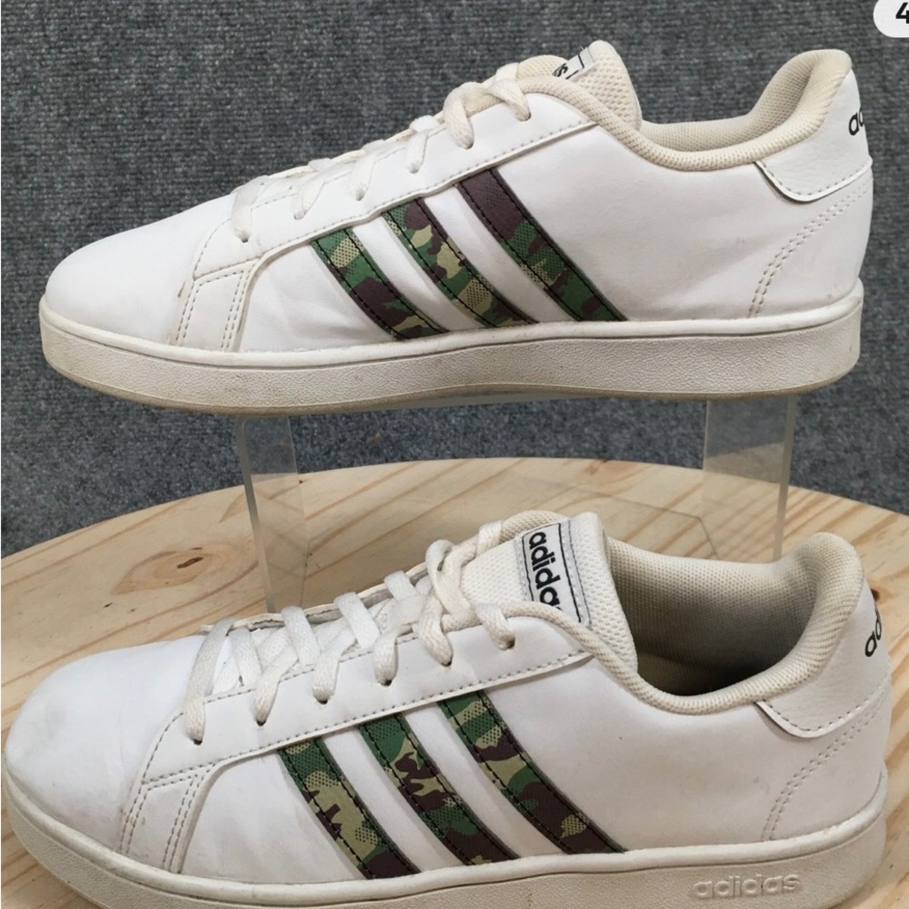 🟤Adidas Grand Court Trainer White Lace-up Sneakers w-Camo Stripes (Youth-Sz 4)